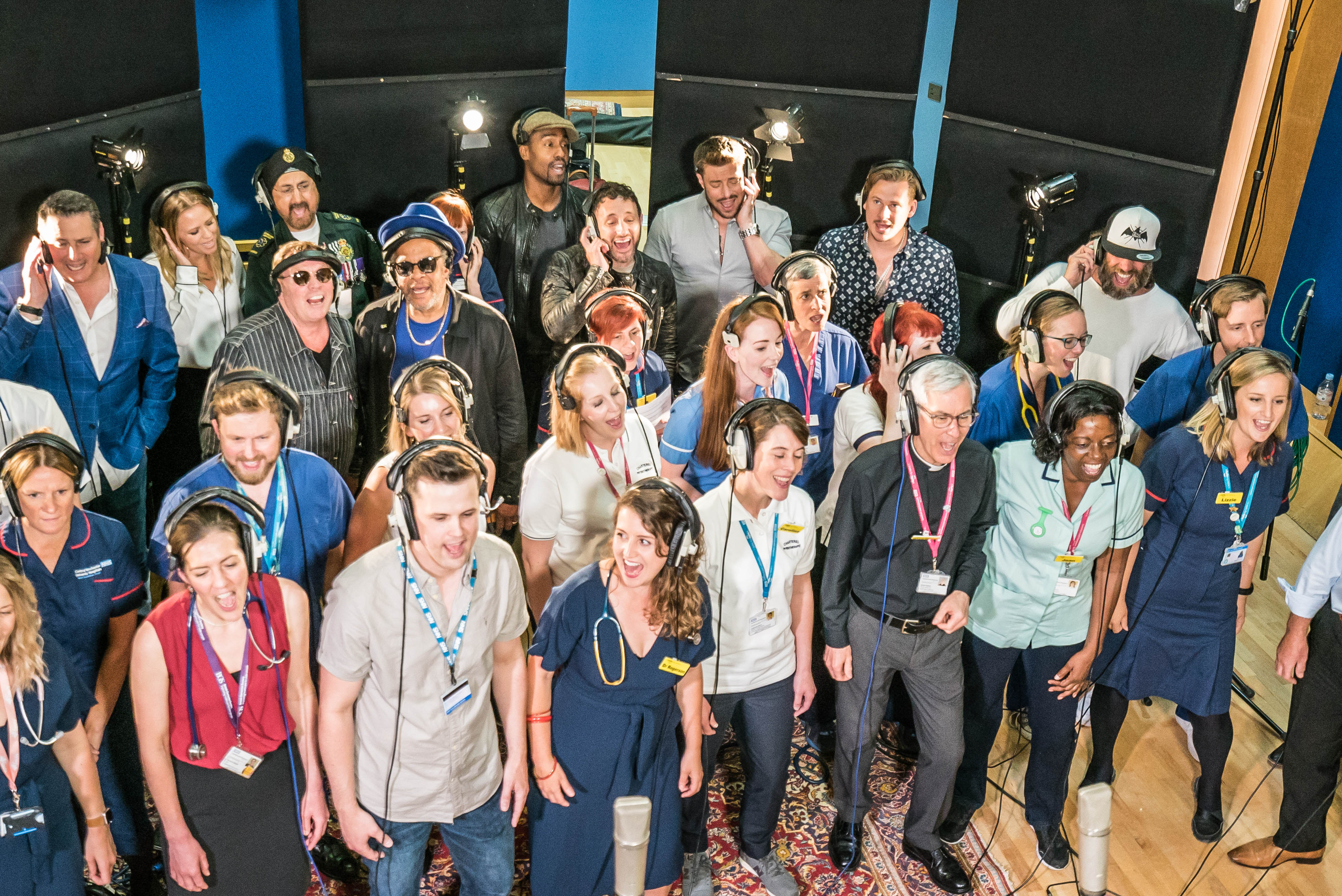 THE_BIG_NHS_SINGALONG_LIVE_15.jpg THE_BIG_NHS_SINGALONG_LIVE_15.jpg