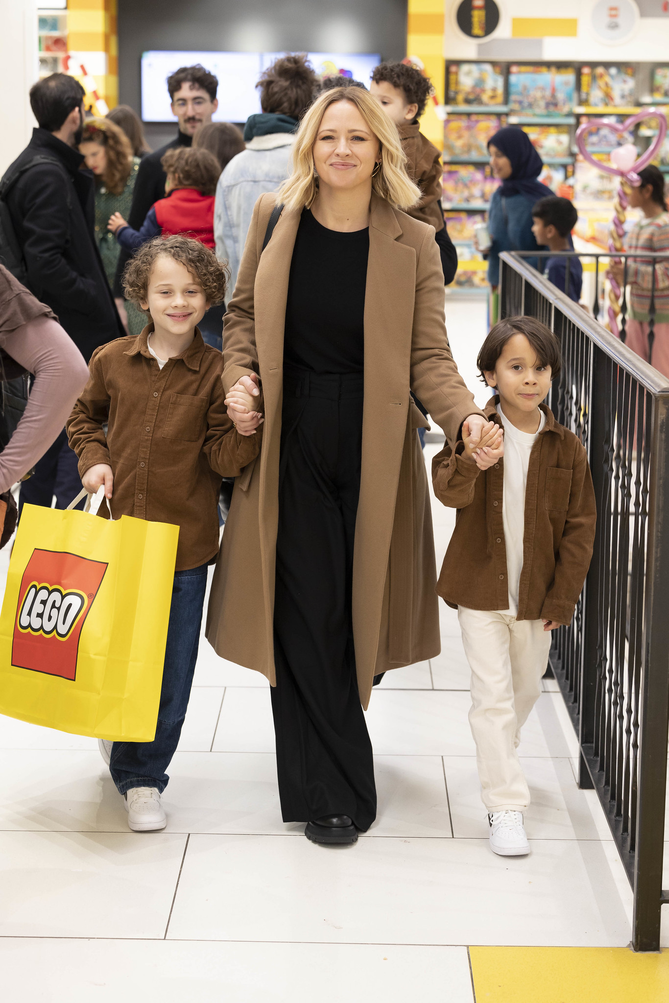 KimberleyWalsh_co_uk-001.jpg KimberleyWalsh_co_uk-001.jpg